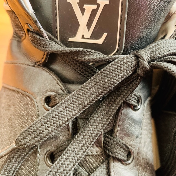 💯 Authentic LOUIS VUITTON Men's Sneakers - Picture 3 of 5